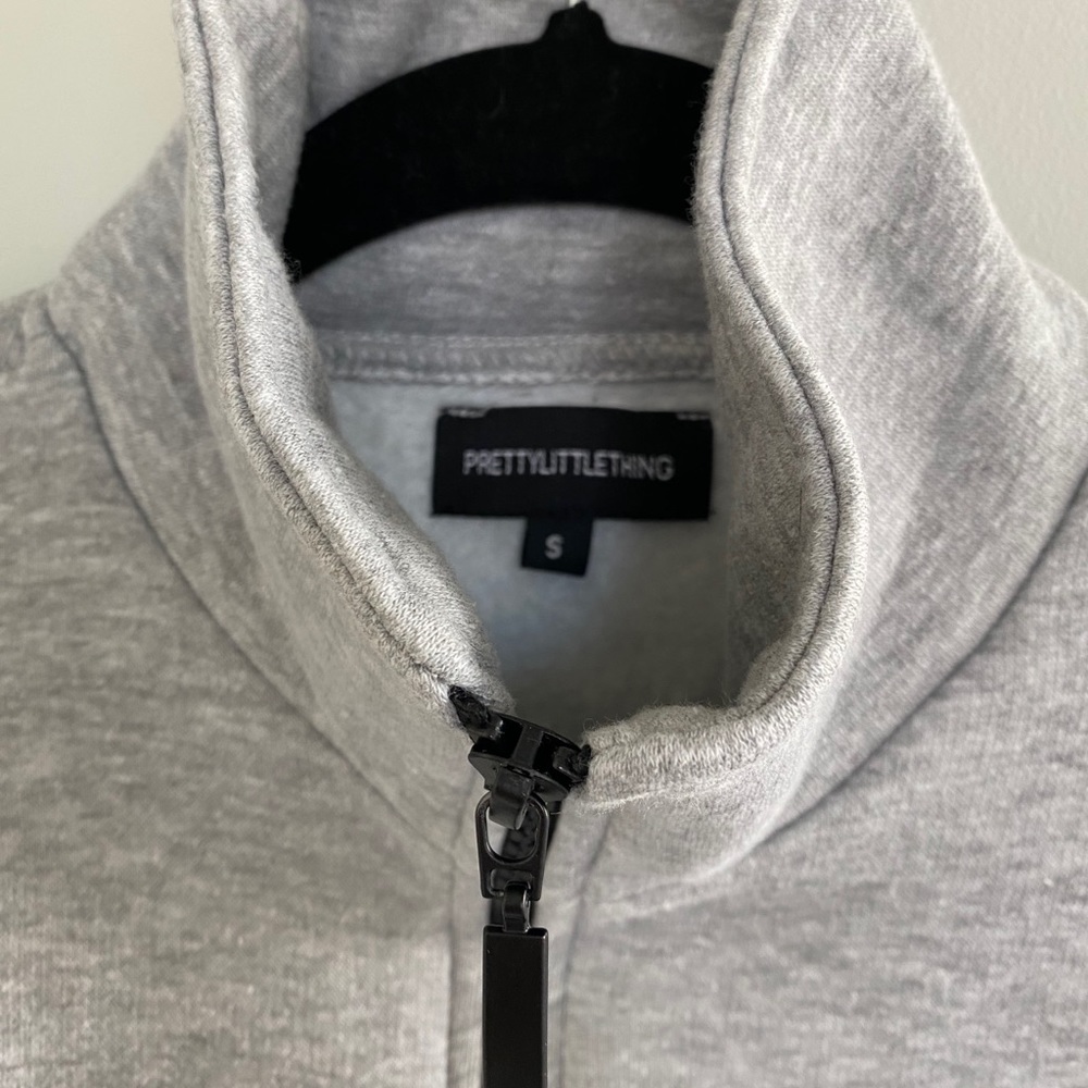 Grey Pretty Little Thing quarter zip sweatshirt - Picture 3 of 4